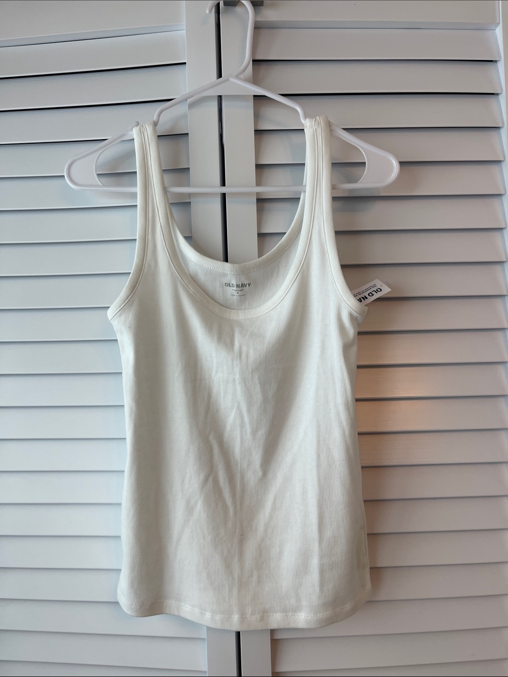 Old Navy Women's Ivory Scoop Neck Tank Top